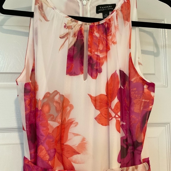 Tahari Flower gown - Picture 4 of 4